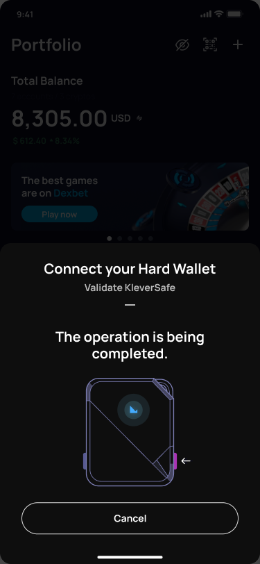 Klever Wallet communicating that the connected hardware operation is being completed